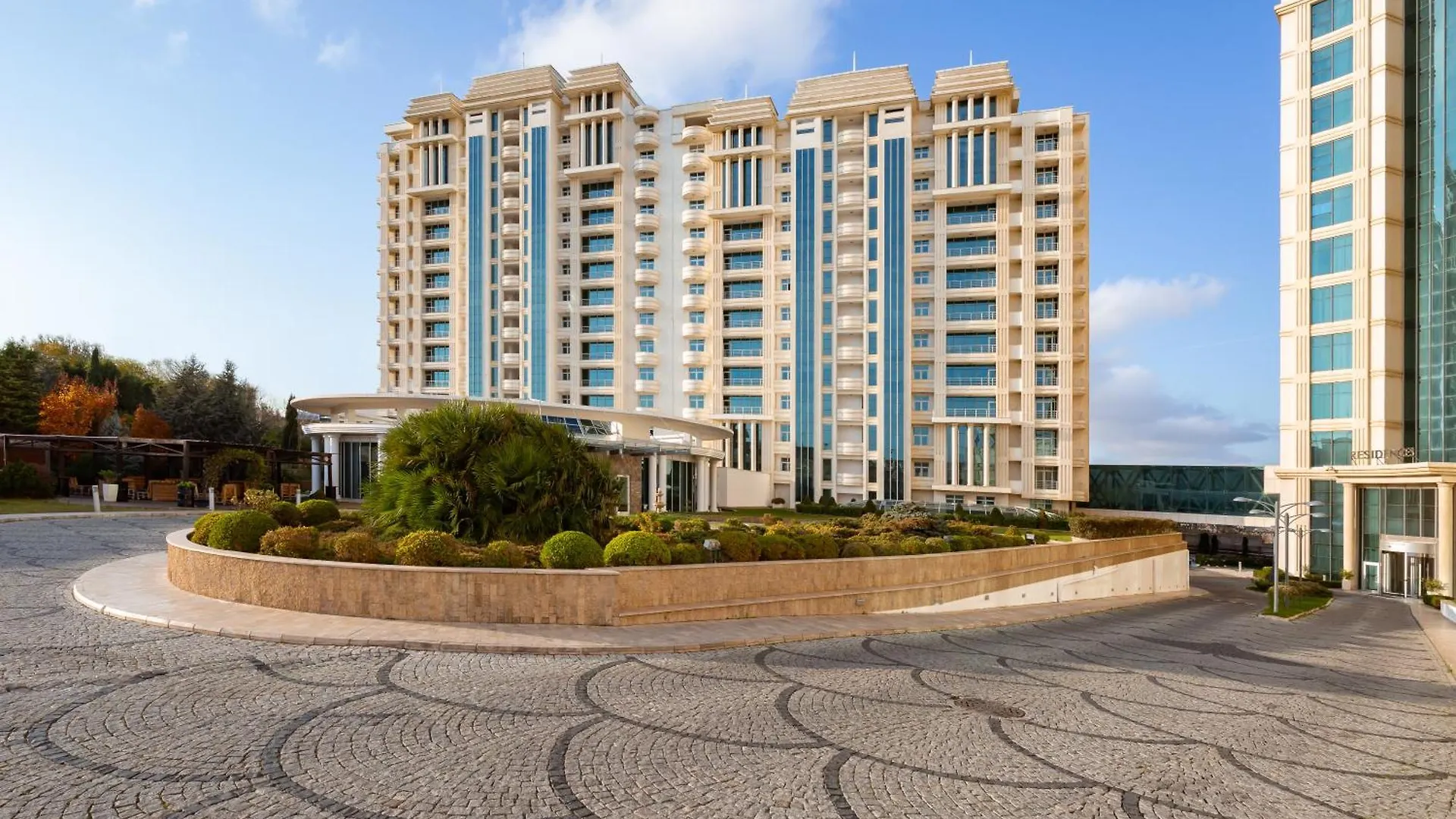 Badamdar Hotel And Residences Baku
